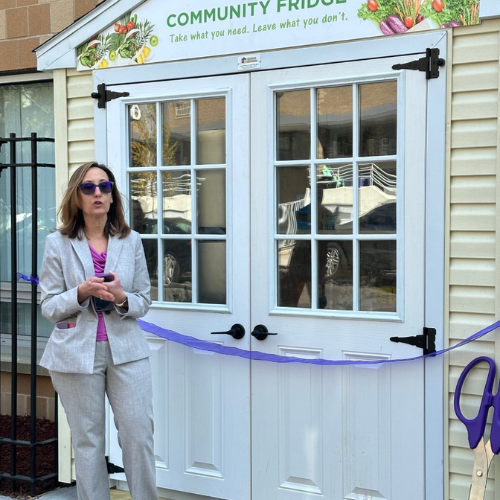Ribbon-cutting ceremony helps welcome new Brownsville community fridge